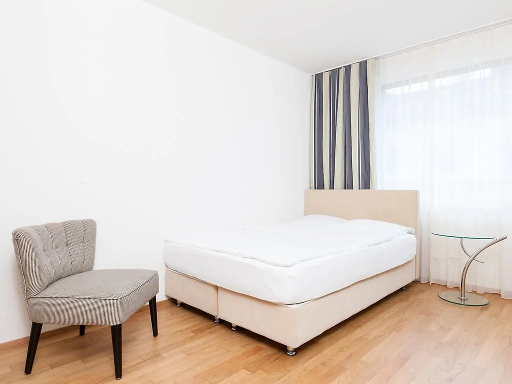 Swiss Star Longstreet - Self Check-In Appartement Zürich Zwitserland